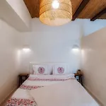Santorini مامايا